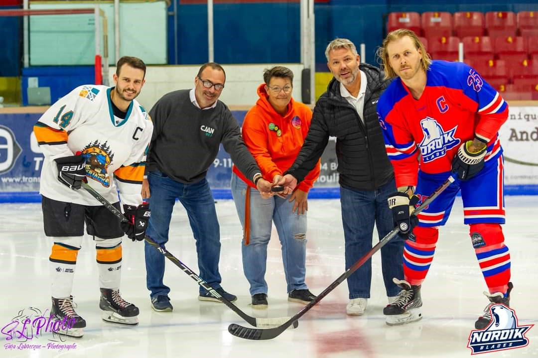 Compagnat et Poulin s’illustrent dans une éclatante victoire du Nordik Blades