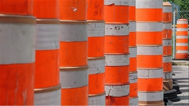 Complete closure of chemin des Anciens-Combattants  