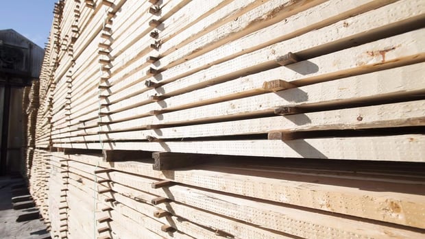 Ottawa salue une décision de l'ALENA concernant le bois d'œuvre canadien